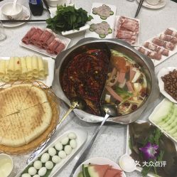 湖北十堰东北美食探秘，名吃推荐与品鉴