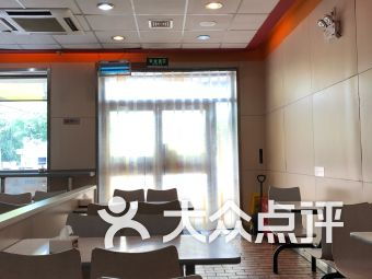 湖北美术馆周边美食店位置指南 湖北美术馆周边美食店位置指南