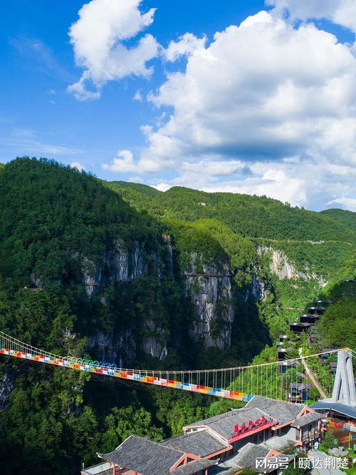 湖北恩施旅游全攻略，风景与景点探秘