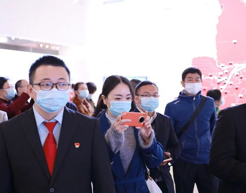 杜甫作的关于湖北美食的诗,武汉美食的诗