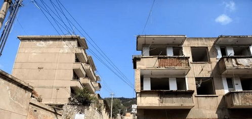 湖北房产重建与房屋改造工程启动