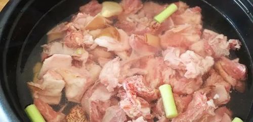 湖北羊肉萝卜糊制作教程，羊肉糊卜美味秘诀