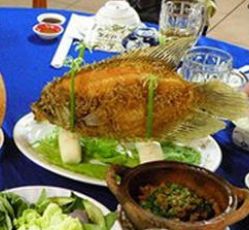 湖北美食网红打卡胜地，美食餐厅与网红美食打卡点探秘