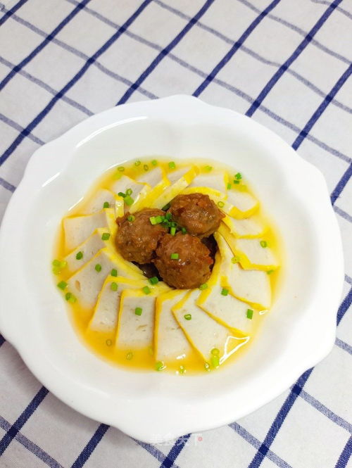 湖北美食探秘，鱼糕的魅力——荆州鱼糕作文赏析