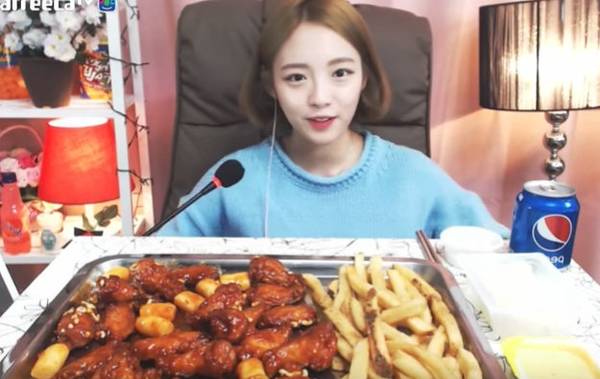 湖北美食盛宴，主播直播吃播大饱口福！