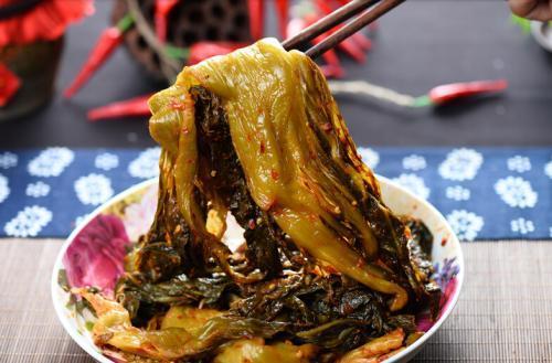 湖北特色腌菜——盐菜的美食探秘