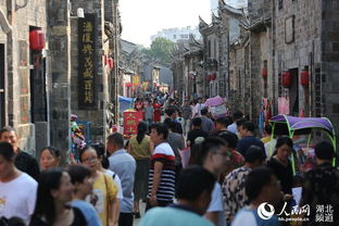 外国小哥湖北美食街挑战之旅，精彩瞬间回顾