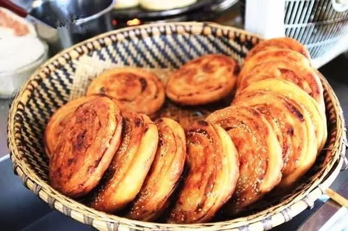 湖北美食锅盔朋友圈文案,关于美食锅盔的句子