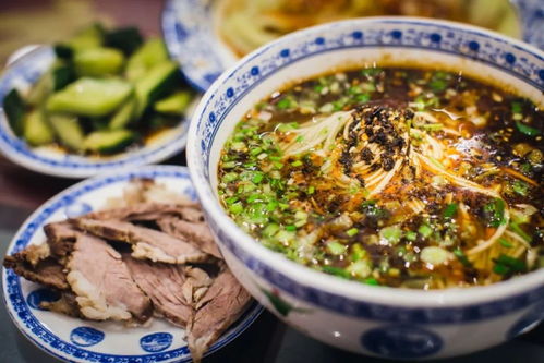 湖北妹子体验西北美食,西北 美食