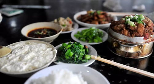 重庆与湖北美食对比，重庆美食的魅力更胜一筹？