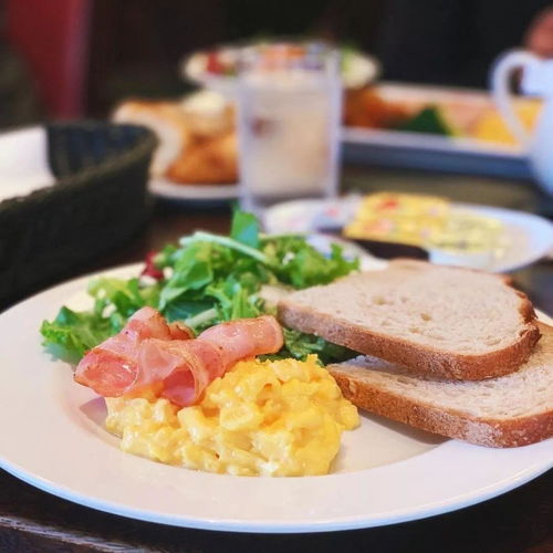 湖北美食制作秘籍与传承记录片，探寻地道湖北美食的魅力与传承之道