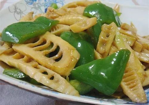 湖北竹笋美食，品味竹笋佳肴与欣赏竹笋图片