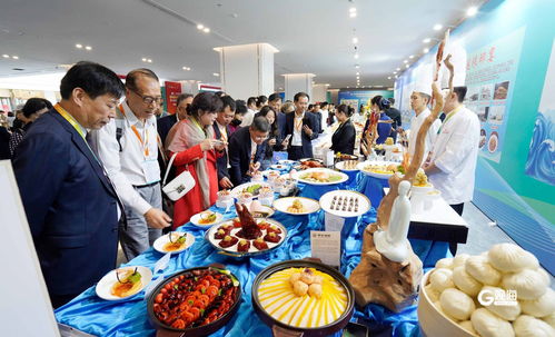 湖北美食节展会精彩瞬间与海报展示