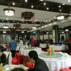 湖北美食城团购体验与美食街位置探究