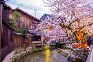 岳阳旅游住宿指南，探索湖北岳阳的最佳住宿体验