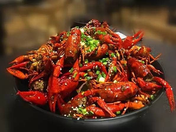 湖北美食小龙虾文案怎么写,朋友圈美食小龙虾配文
