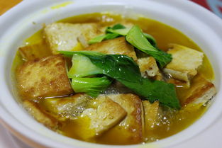 湖北特色豆腐炖肥肠，美食诱惑，你能抵挡吗？