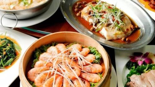 湖北美食惊艳老外味蕾，外国人探索中国美食之旅