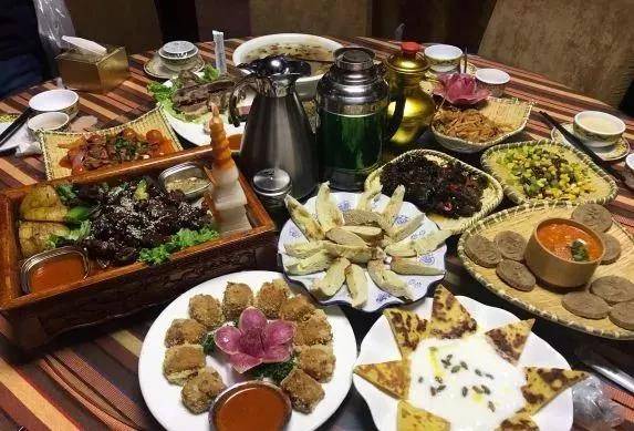 湖北美术馆周边特色美食探秘