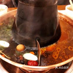 王蒙多品尝湖北美食与军粮的视频回顾