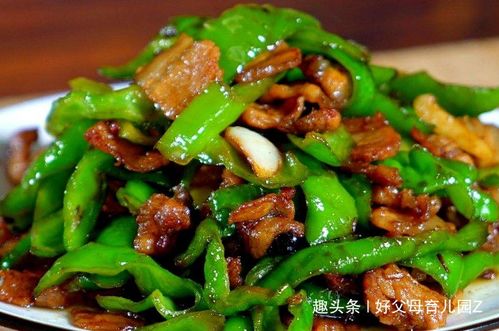 湖北美食探秘，辣椒炒肉的家乡味道作文