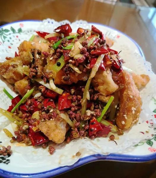 湖北美食欢喜团，武汉创意菜探秘