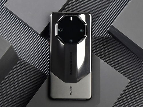 华为Mate60RS排队热潮，华为手机Mate60引领科技新潮流