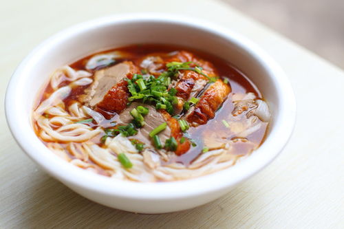 湖北美食排骨面，图片大全与美食探索