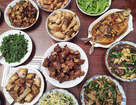 湖北美食菜系概览,探索湖北美食的菜系与特色菜 湖北美食菜系概览,探索湖北美食的菜系与特色菜