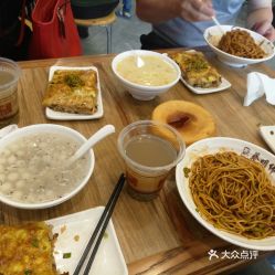 蔡林记湖北美食，品味地方品牌的美味佳肴