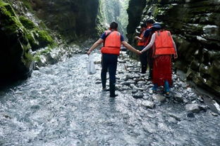 湖北小伙四川自驾游之旅 湖北小伙四川自驾游之旅