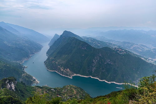 湖北巴东旅游景区,湖北巴东旅游介绍