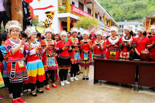 湖北西北旅游视频,幼儿园放鞭炮