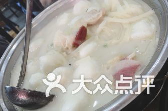 湖北美术管周边美食,湖北的美术学校
