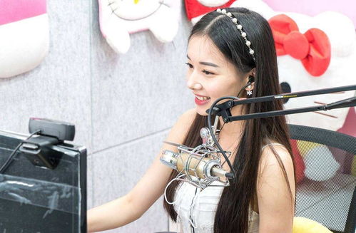 虎牙湖北美食主播,美食虎牙直播楚小二