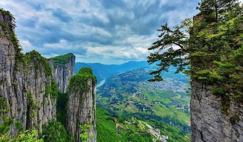 湖北旅游的位置,湖北旅游胜地有哪些地方 湖北旅游的位置,湖北旅游胜地有哪些地方