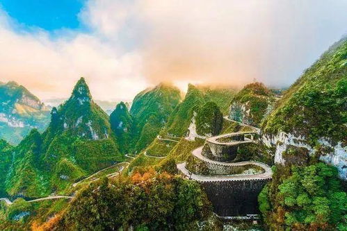 湖南还是湖北旅游推荐,湖南还是湖北旅游推荐好玩