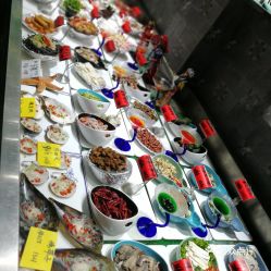 湖北美食老万是谁扮演的,湖北美食老万是谁扮演的角色