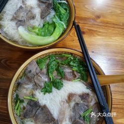 湖北美食老万是谁扮演的,湖北美食老万是谁扮演的角色