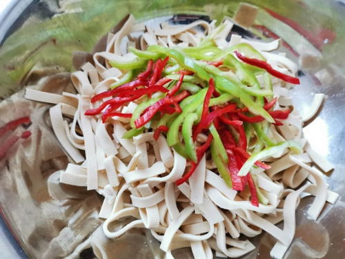 湖北美食豆皮做法凉拌,豆皮凉拌的做法