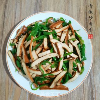 湖北美食菜谱青椒炒瘦肉,湖北美食菜谱青椒炒瘦肉怎么做