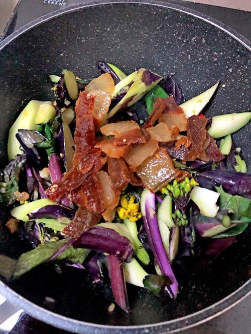 湖北美食炒腊肉视频教程,炒腊肉的做法最正宗的做法