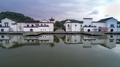 湖北赤壁旅游景点,湖北赤壁旅游景点推荐