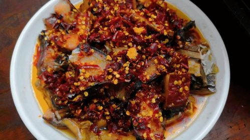 湖北美食干锅腊鸡,湖北美食干锅腊鸡怎么做