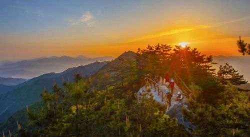 湖北薄刀锋旅游,湖北薄刀峰避暑怎么样