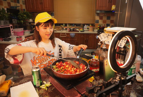 湖北美食带货直播间,湖北美食主播