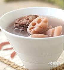 湖北美食莲藕炖排骨,湖北美食莲藕炖排骨汤的做法