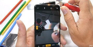 国外博主暴力测试华为mate60,国外拜金女测试博主