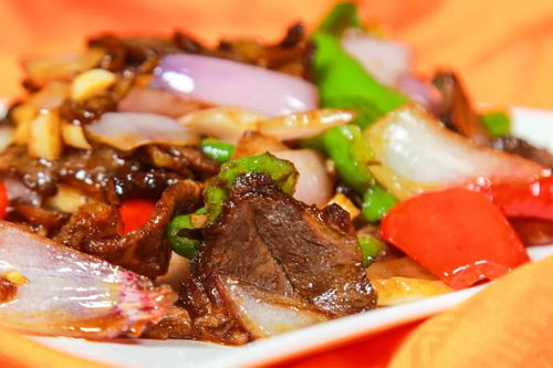湖北美食回锅牛肉,回锅牛肉的做法最正宗的做法视频
