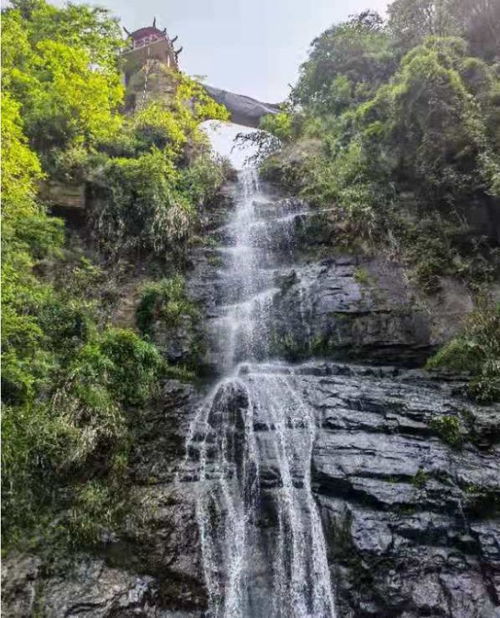 湖北水帘洞旅游,湖北水帘洞旅游路线